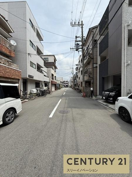 平尾2丁目中古戸建の前面道路含む現地写真