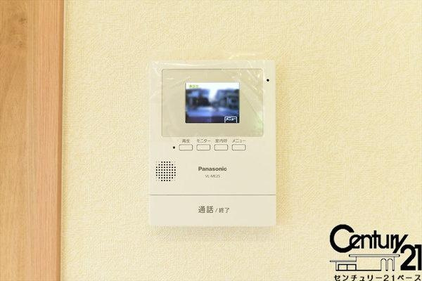 ファーストタウン壱分町 １号棟 ／新築一戸建の内観：施工例|■ＴＶモニター付きインターホンで防犯対策もバッチリ！来客も一目でわかり安心です！■