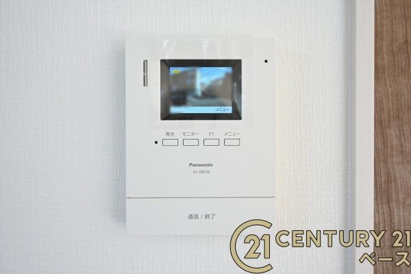 ファーストタウン南田原町 ／新築一戸建の内装|■現地撮影写真■ＴＶモニター付きインターホンで防犯対策もバッチリ！来客も一目でわかり安心です！