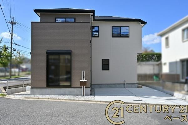 ファーストタウン南田原町 ／新築一戸建