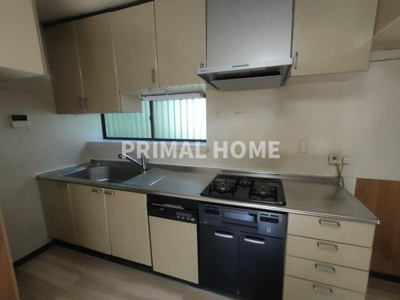 【キッチン】 | 横浜市神奈川区大口仲町不動産 | 収納豊富なシステムキッチンです。