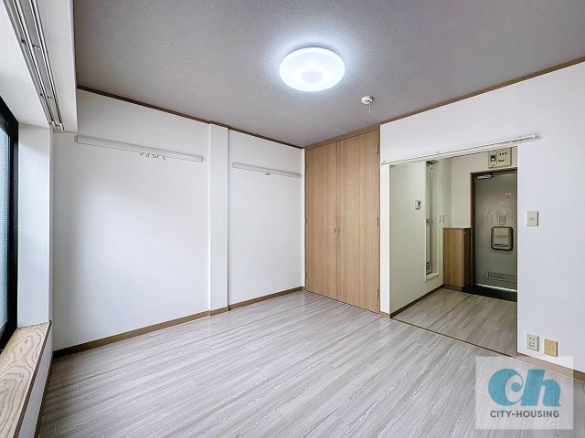 メゾンボヌール 203号室の居間・リビング