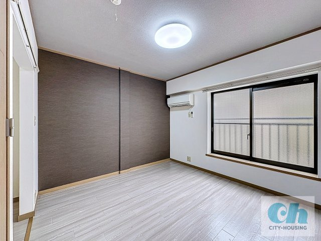 メゾンボヌール 203号室の居間・リビング