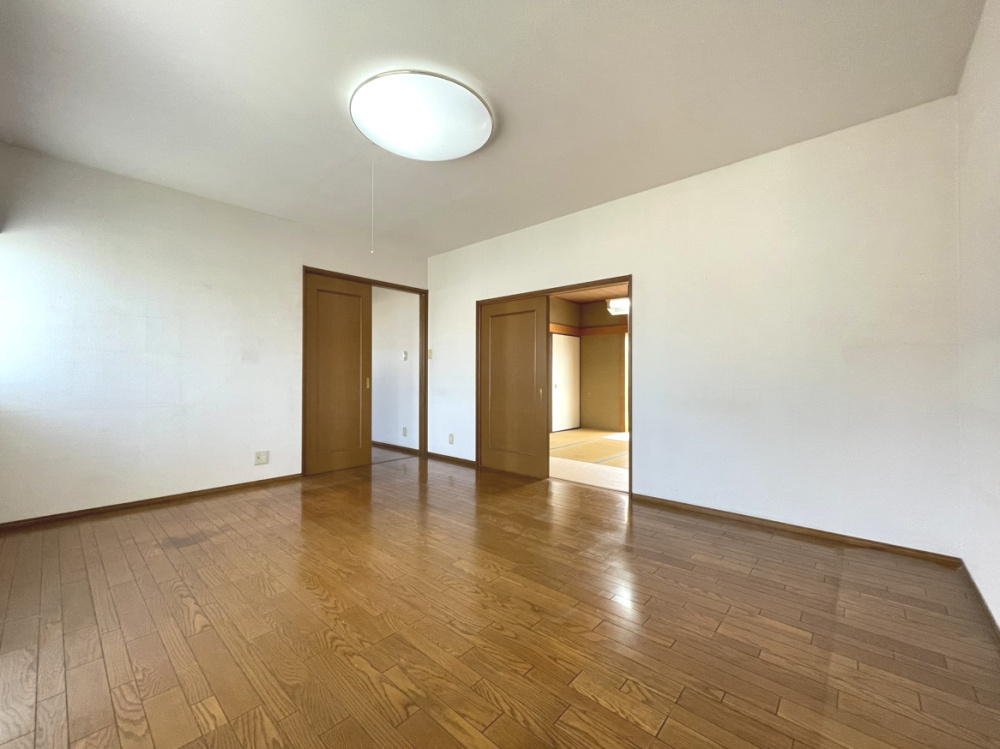 上之町2丁目　戸建の洋室|2階洋室（約10.0帖）