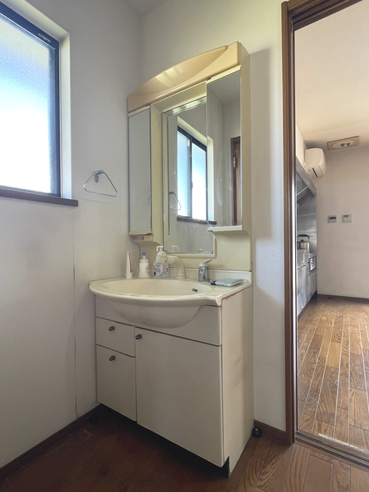 上之町2丁目　戸建の独立洗面台|洗面化粧台（2階）