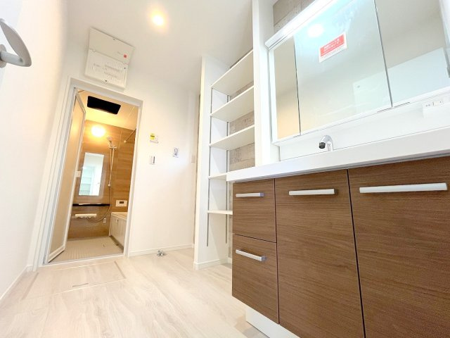 福生市福生全3棟　新築分譲の洗面所