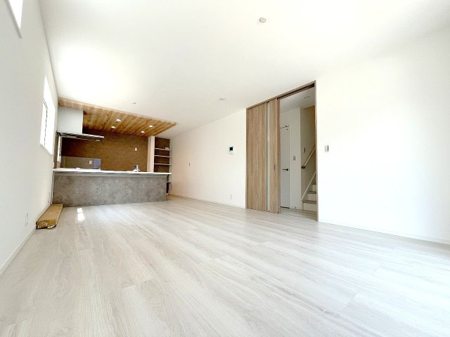 福生市福生全3棟　新築分譲の居間・リビング