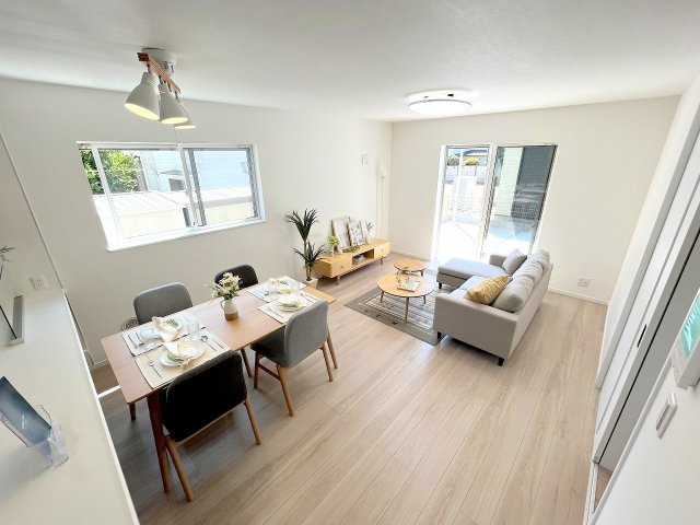 福生市福生全3棟　新築分譲の居間・リビング