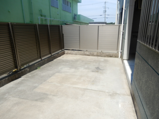 サンモール金ヶ崎のバルコニー