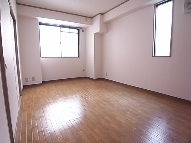 リッツ高丸の寝室