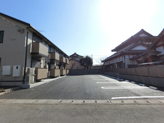 【駐車場】