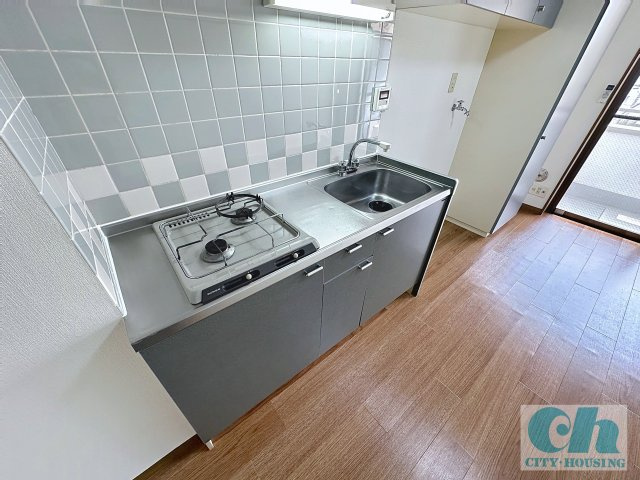 K-BLDG（K-ビルディング）305号室のキッチン