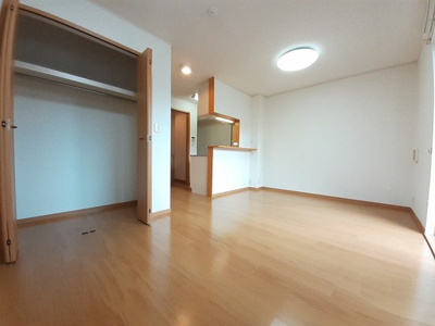 【居間・リビング】 | メガ・パラーシオ