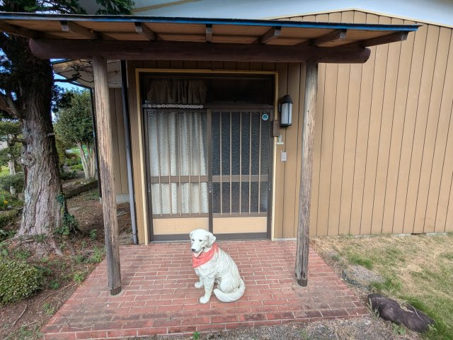 中古戸建　安中市松井田町八城　の玄関|収納もある玄関です