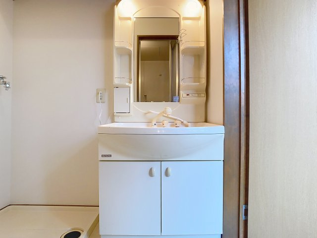 ユートピアEの独立洗面台