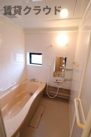 リビングタウンおゆみ野の浴室|日々の疲れを癒すお風呂付です