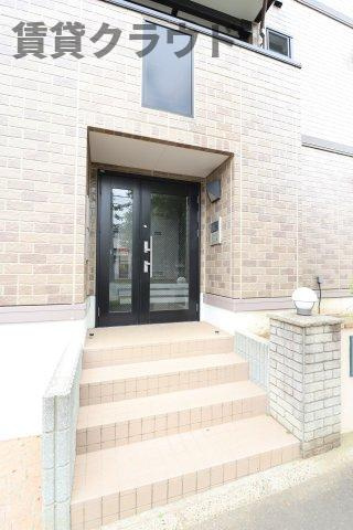 リビングタウンおゆみ野のエントランス|毎日通るエントランスはこのようになっています