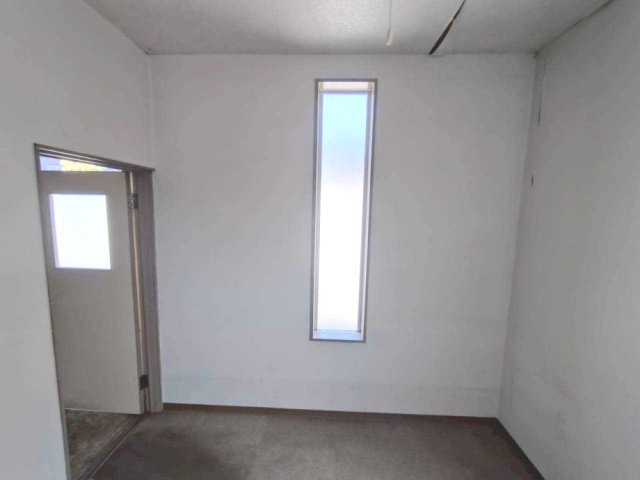 雲谷町　貸店舗事務所の内装