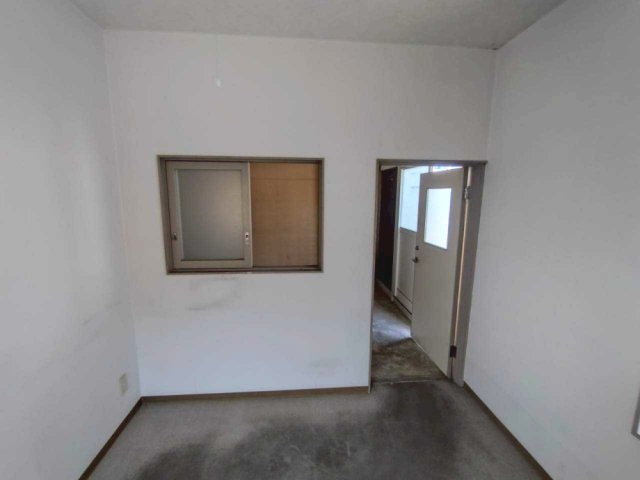 雲谷町　貸店舗事務所の内装