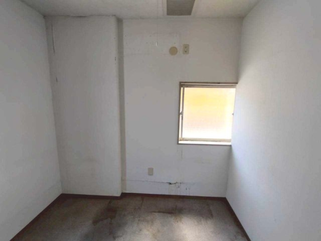 雲谷町　貸店舗事務所の内装