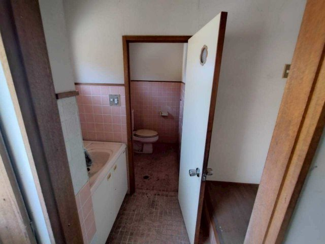 雲谷町　貸店舗事務所の内装