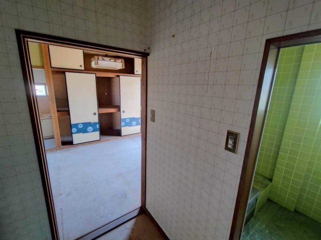 雲谷町　貸店舗事務所の内装