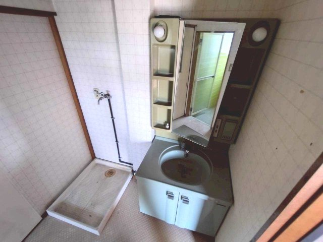 雲谷町　貸店舗事務所の洗面所