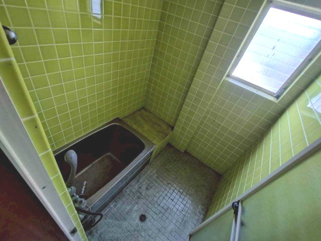 雲谷町　貸店舗事務所の浴室