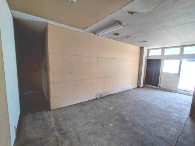 雲谷町　貸店舗事務所の内装