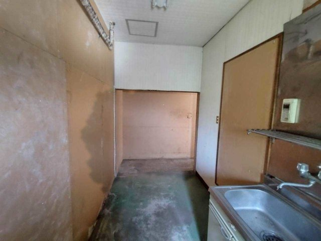 雲谷町　貸店舗事務所の内装