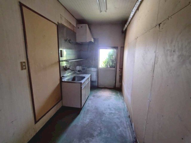 雲谷町　貸店舗事務所の内装