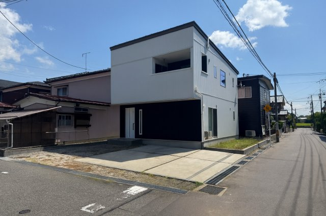 東区新岡山2丁目　中古戸建