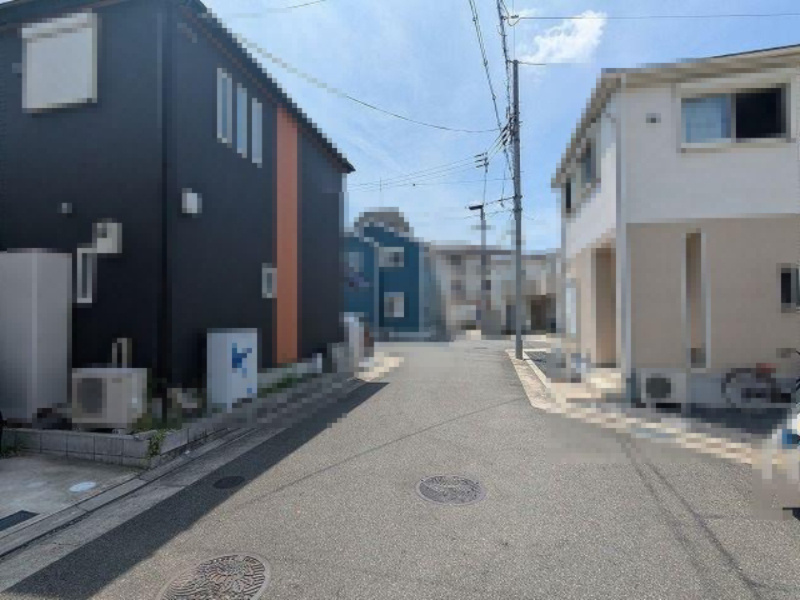 招提大谷2丁目　中古一戸建ての前面道路含む現地写真|■物件内覧・資金計画相談・住宅ローン相談、リフォーム相談、お問合せ受付中■
※当日・翌日のご内覧、ご相談はお電話でのお問合せがスムーズです！