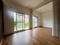 グランプレステージ⻄明⽯の居間・リビング