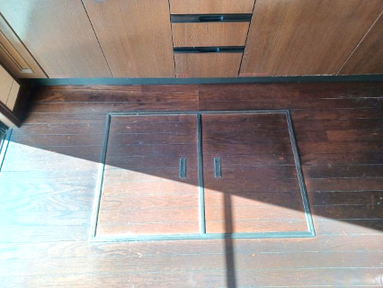 東松山市六軒町 中古戸建の玄関