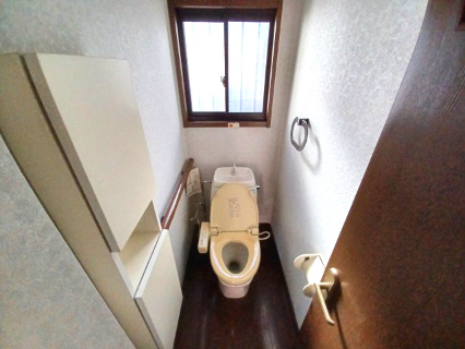 東松山市六軒町 中古戸建の内装|階段