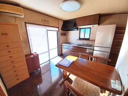 東松山市六軒町 中古戸建の居間・リビング