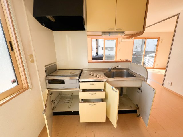 ウエスト孕のキッチン