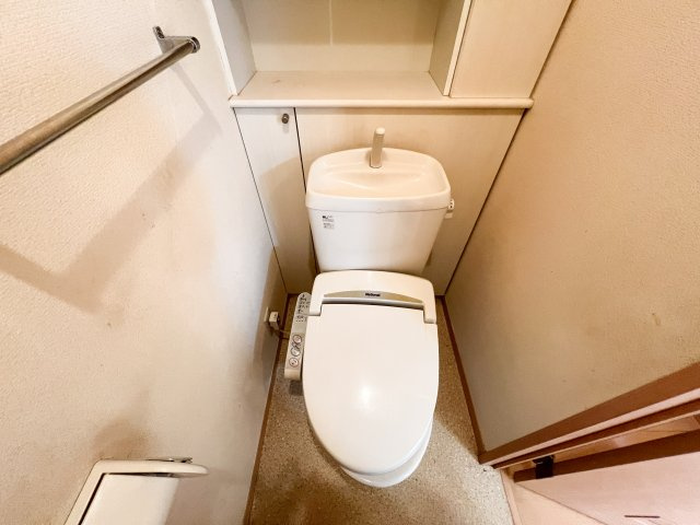 ウエスト孕のトイレ