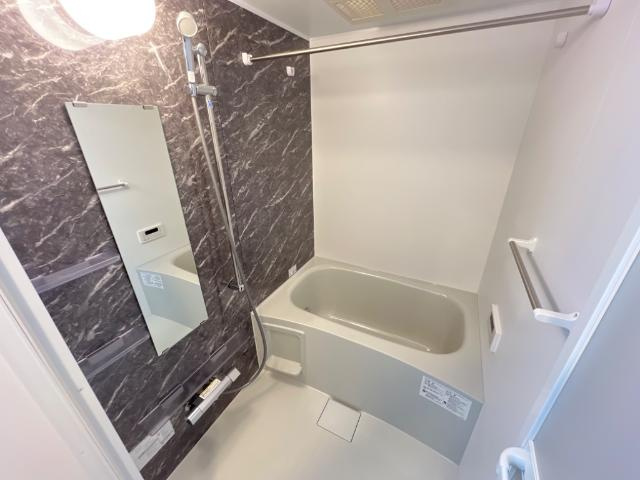 トリコロールⅢの浴室|バス