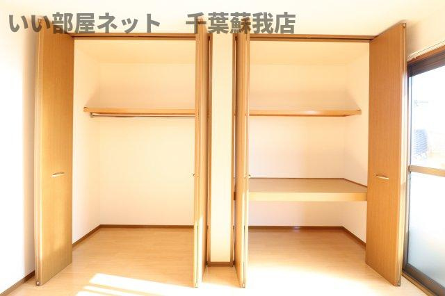 ヴィクトワールＢのトイレ|落ち着いた色調のトイレです