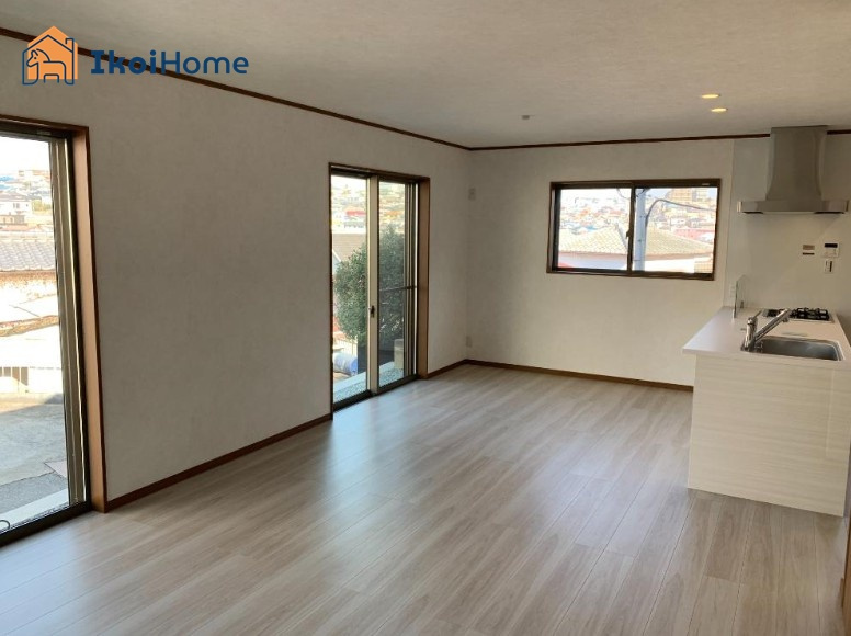 明石市朝霧東町2丁目　新築戸建の居間・リビング|◆同社施工例◆フロアーコーティング・エアコン・壁掛けテレビ・などを住宅ローンに組込む事も可能です