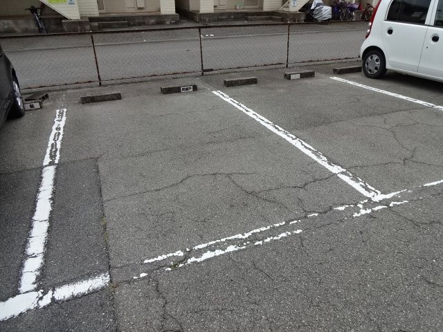 MISTRAL別府駅前の駐車場