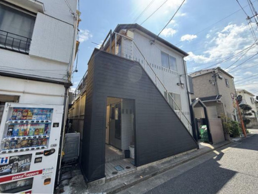 プチシャトー高円寺のエントランス