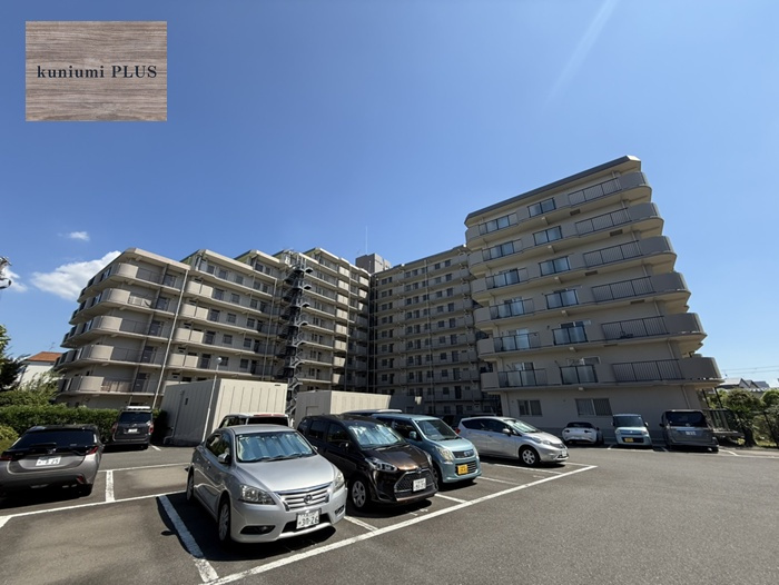 ハイム鴻池の駐車場