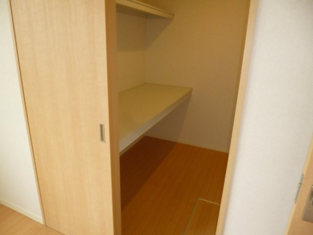 プラージュの収納|ウォークインクローゼット