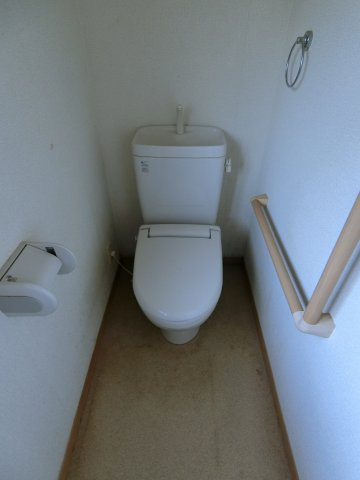 両三柳 中古住宅のトイレ