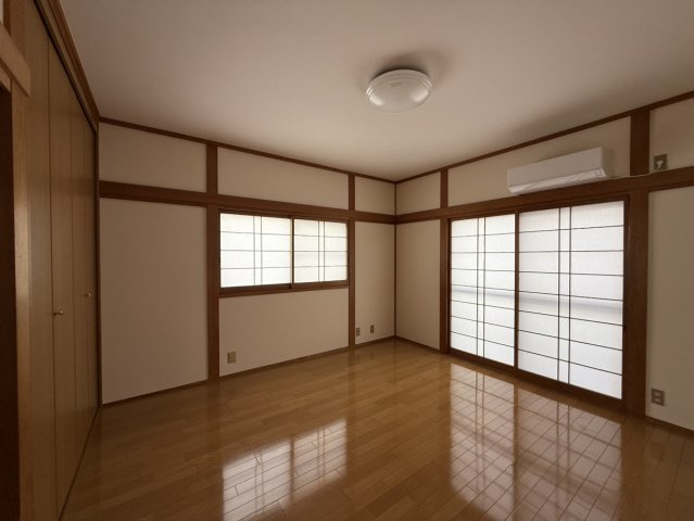 芦屋市朝日ケ丘町の一戸建て