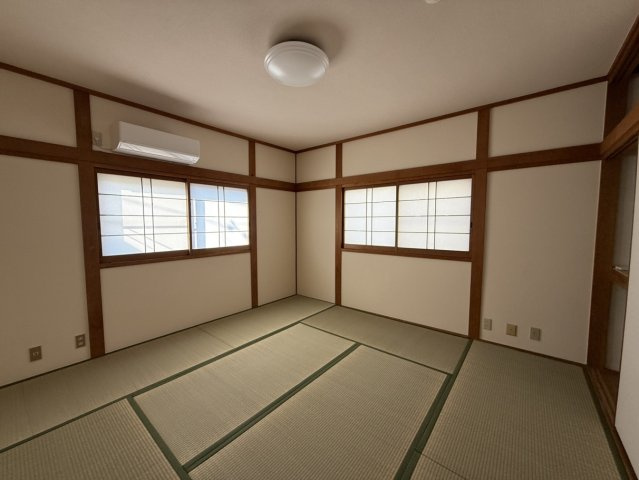 芦屋市朝日ケ丘町の一戸建て