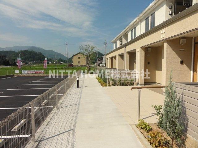 アジュールⅡのその他|車いす用スロープ完備！引っ越しにも役立ちそう！